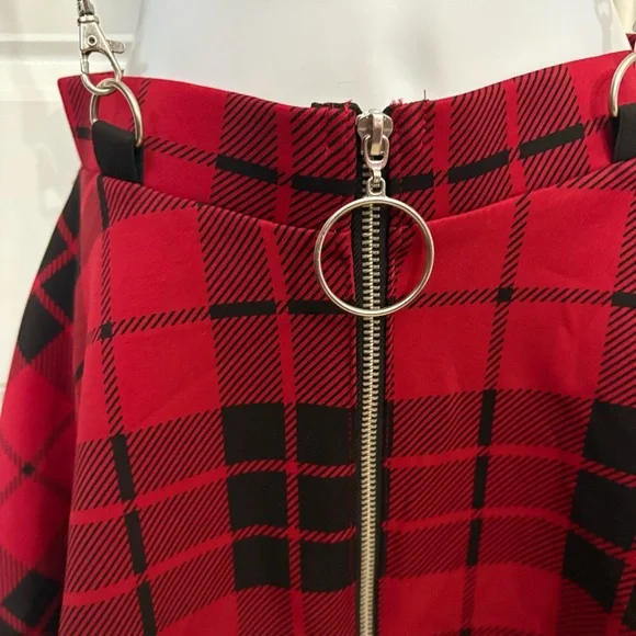 Hot Topic Red and Black Plaid Skater Skirt - Picture 6 of 6